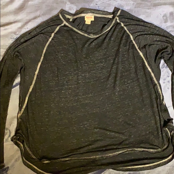 Long sleeve shirt - Picture 1 of 2